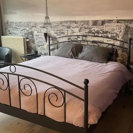 Au Trouli Lejlighed *